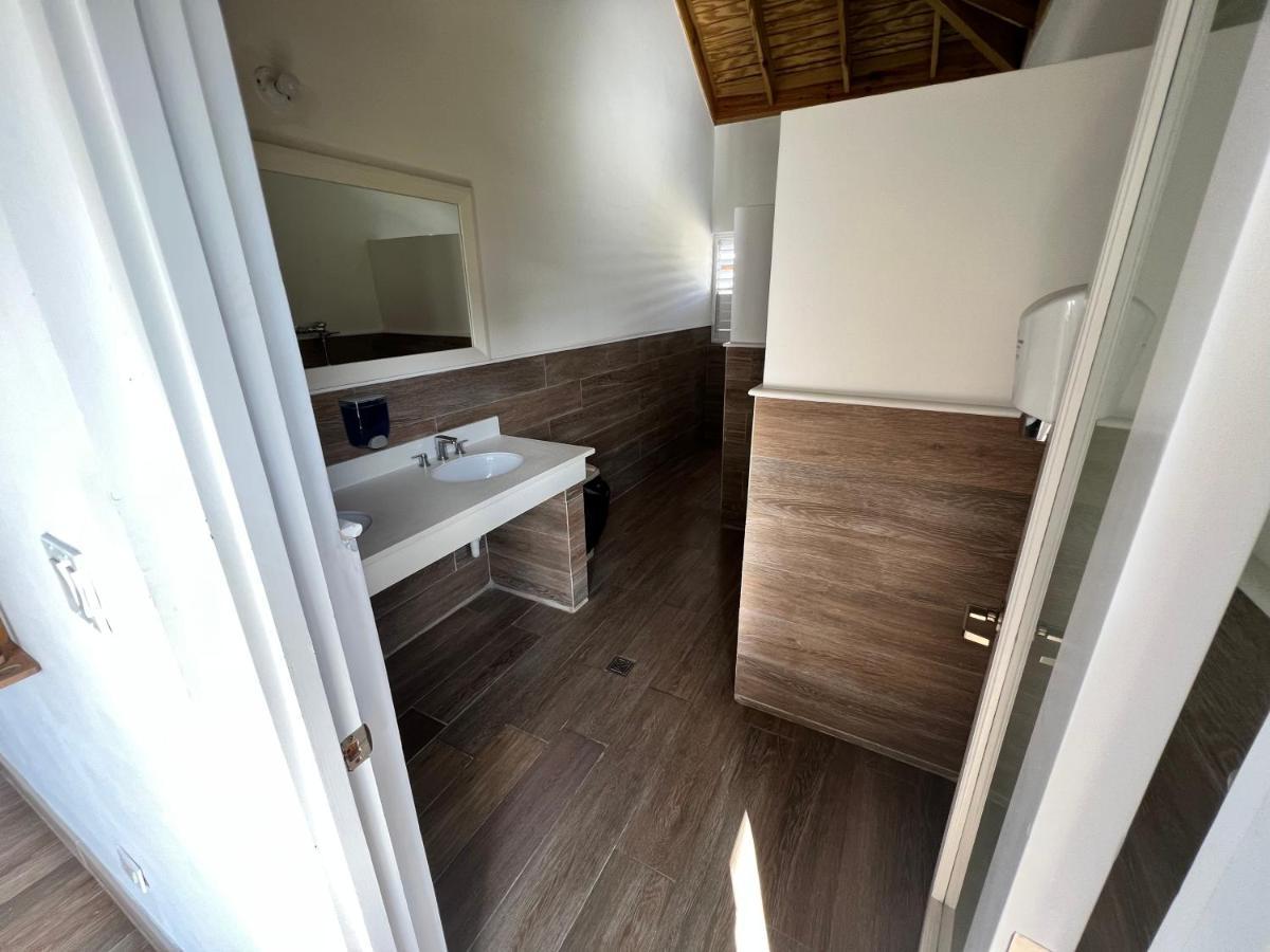 Appartamento Ocho Rios Ocean Escape Richmond Esterno foto